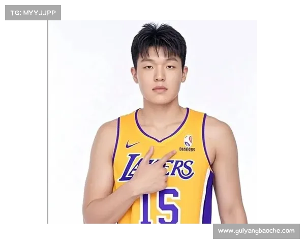 杨瀚森希望未来能够在中国赛场上亮相 让家乡父老亲眼见证自己的篮球梦 杨瀚森希望未来能够在中国赛场上亮相 让家乡父老亲眼见证自己的篮球梦